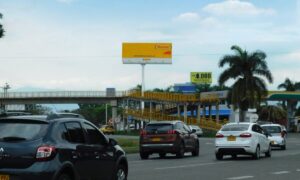 GLORIETA SALIDA AEROPUERTO VIA PALMIRA CALI -PUENTE PEATONAL